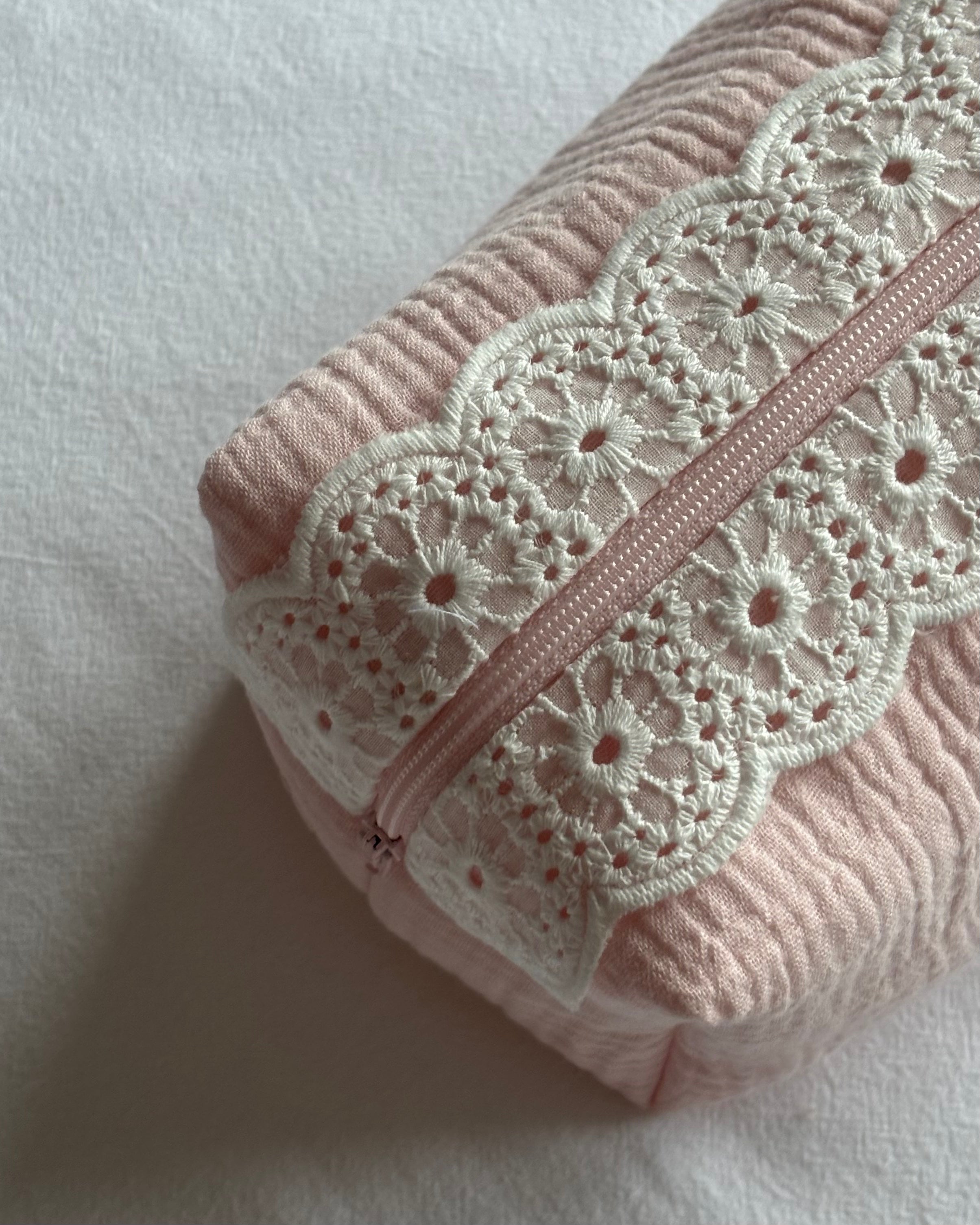 Bloom toilettas
