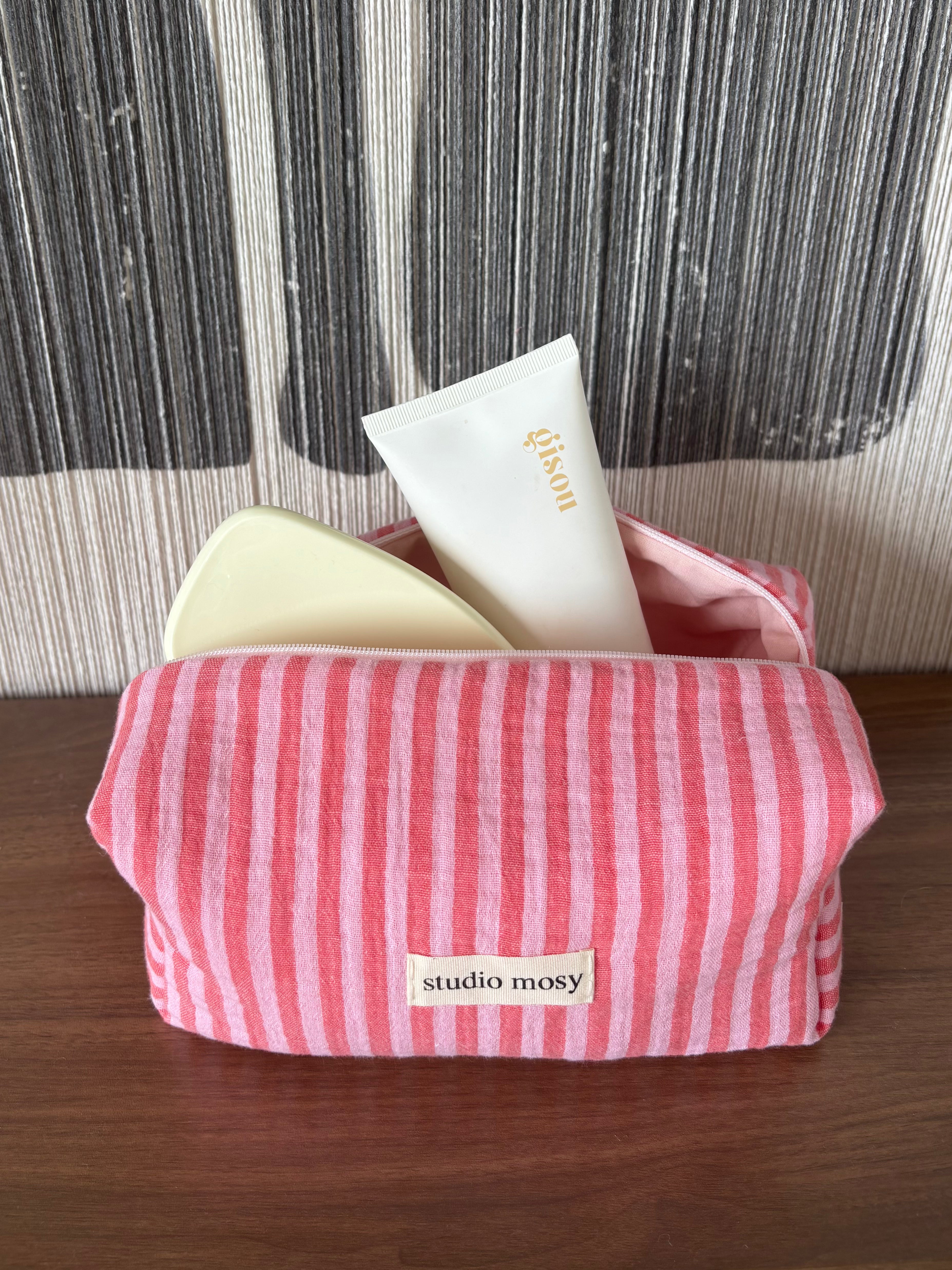 Blush toilettas